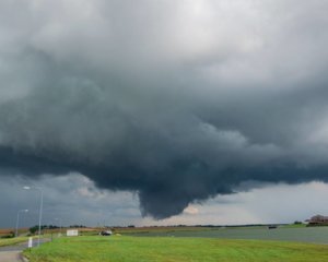 Bennington wall cloud.jpg