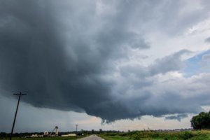 wall cloud.jpg