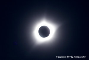 totality-zoom.jpg