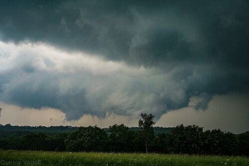 wall_cloud_190522.jpg