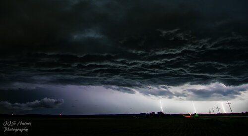 lightning3.jpg