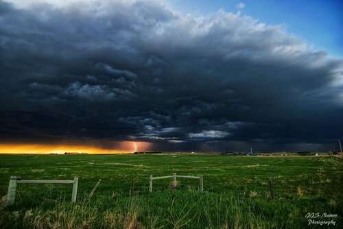 Wyoming lightning.jpg