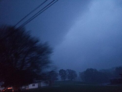 tornado2.jpg