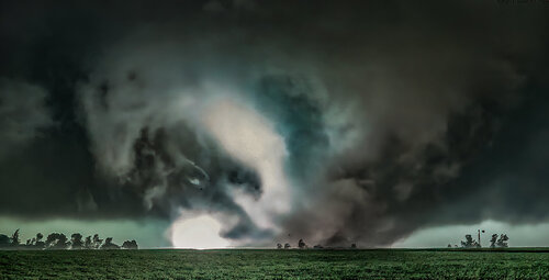 Kirkwood, IL tornado.jpg