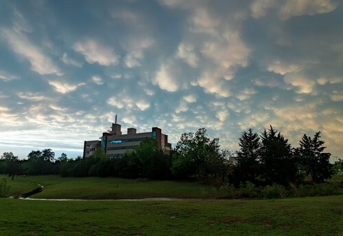 20220502-Mammatus_over_NWC.jpg