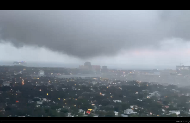 FLL wall cloud.png