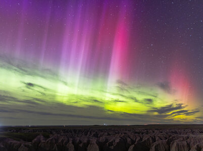 Light_Pillars_over_the_Badlands.jpg