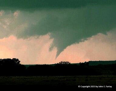 vidcap4-52619-e3-upl.jpg