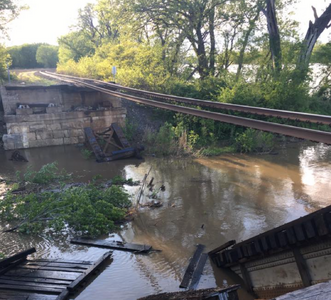 Track washout west of Topeka, Kansas, Union Pacific, April 26, 2016, 4-26-16.png