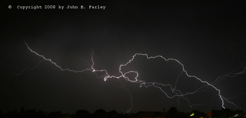 lightning91908-2-pano.jpg