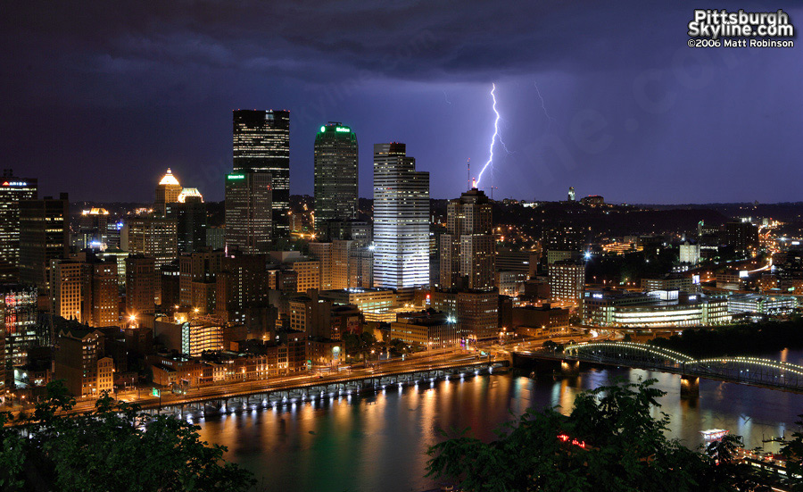 lightning_06.19.06_pittsburghskyline_com_11.jpg