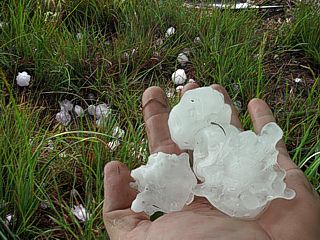 m8hail2.jpg