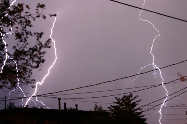 lightning71508-2.JPG