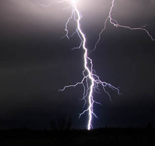 TN300_Australia_Lightning_04.jpg