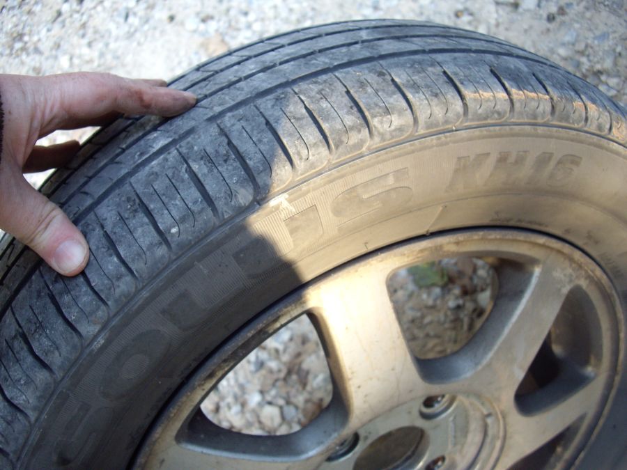 tire2.jpg