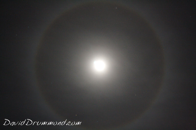 01.26.10.lunarhalo2.jpg