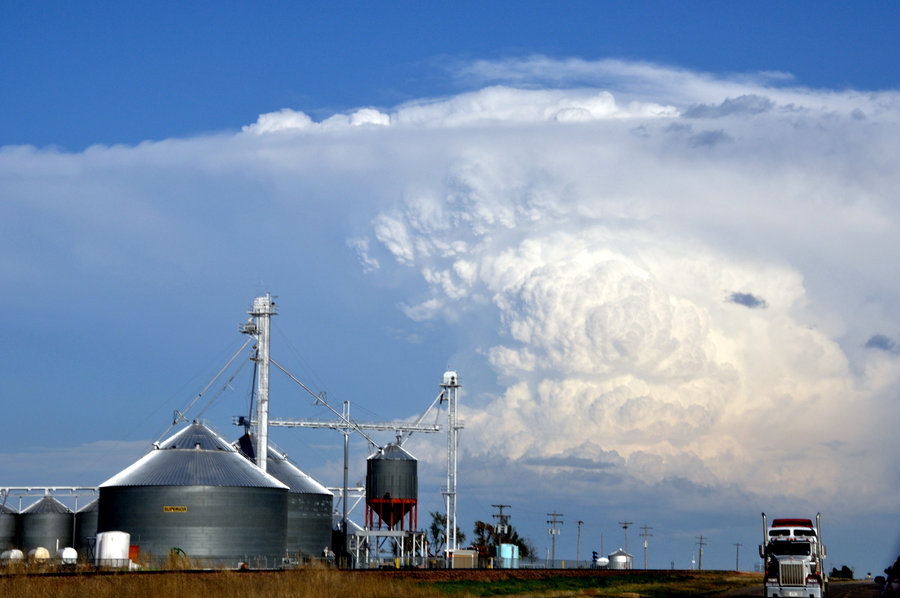 High_Plains_Supercell_by_Bvilleweatherman.jpg