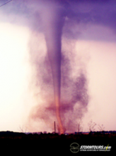 10177675-tornado-near-dansville-ks-may-29-2004.png