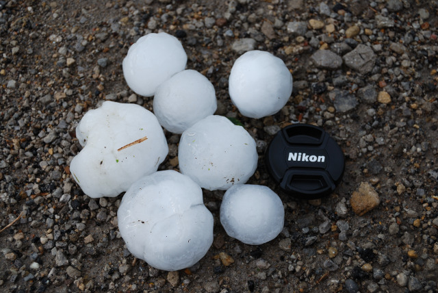 hail1.jpg