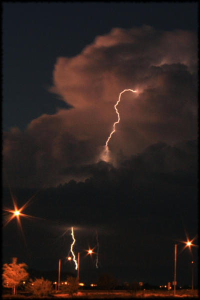 lightning_8_28_10_by_storminskies-d2xi8te.jpg